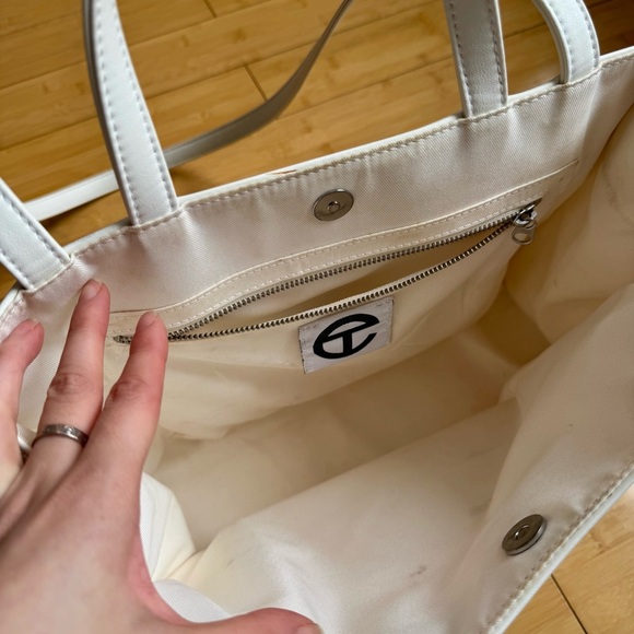 White Telfar Medium Shopping Tote Bag - Picture 13 of 13